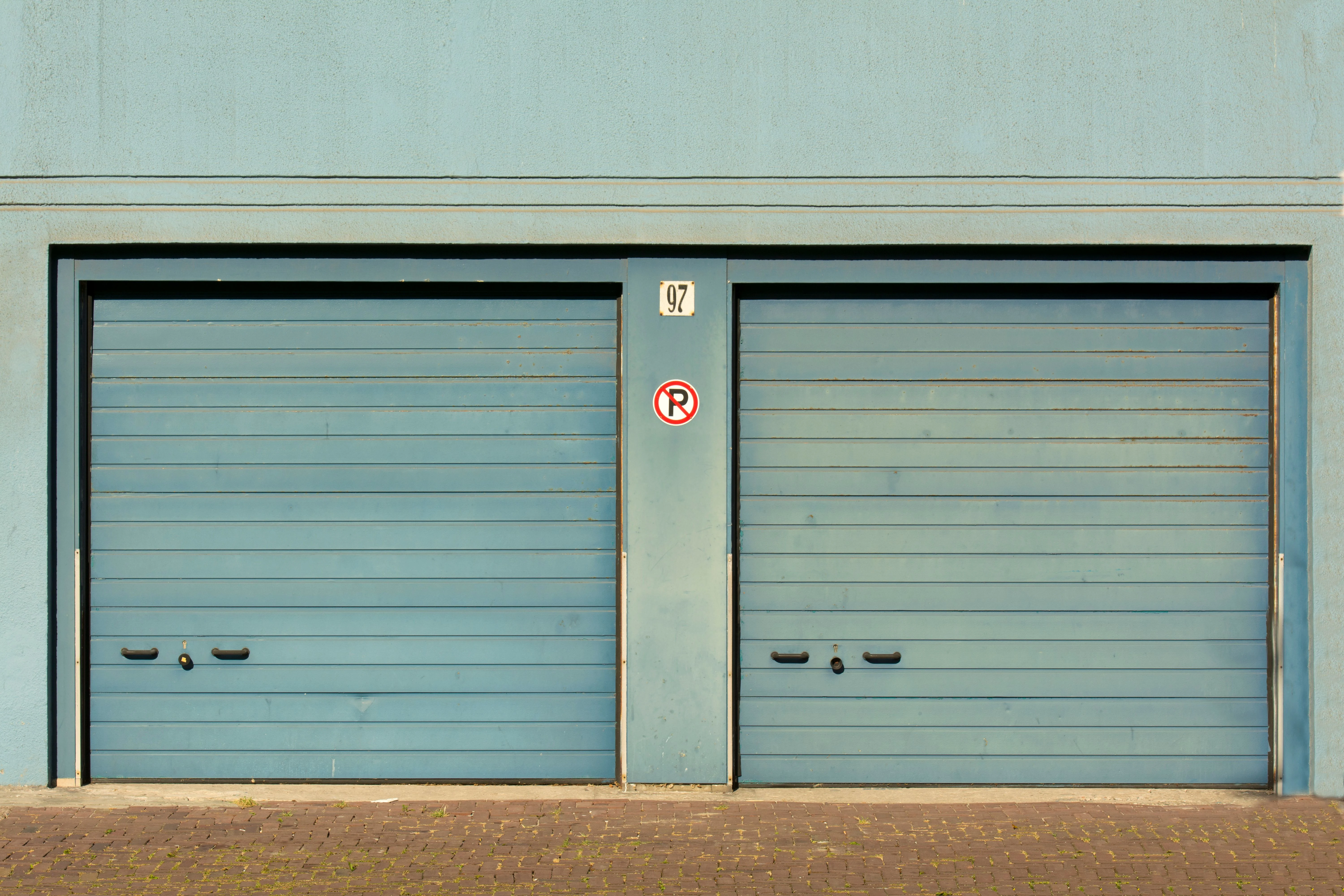 Residential garage door in Charlotte